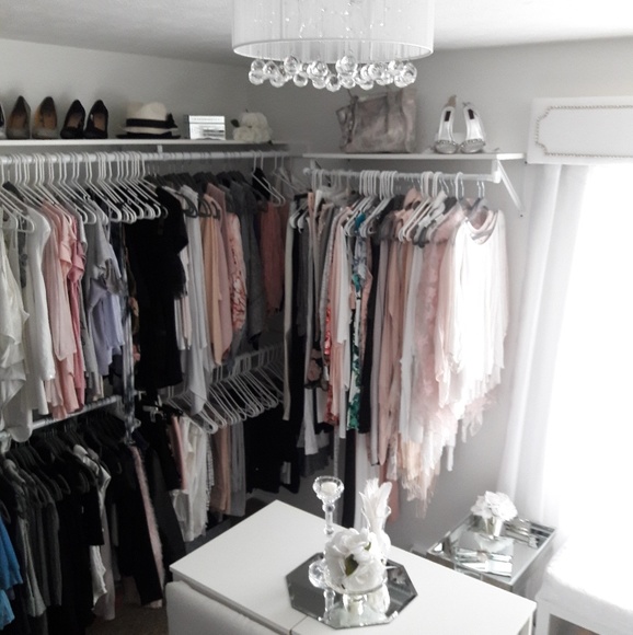 Welcome to my closet! - Picture 4 of 5